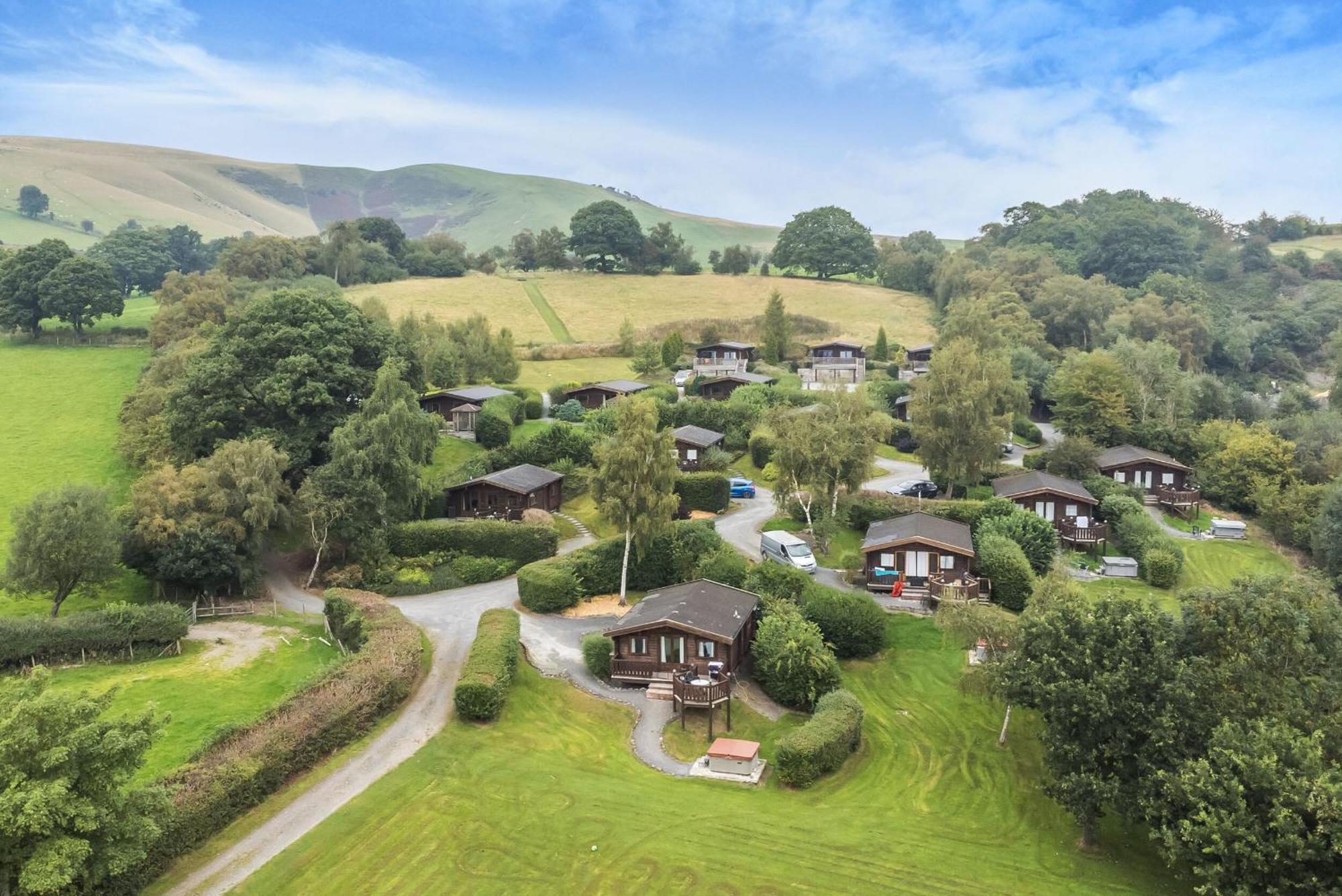 Barn Owl Lodge เรย์อาเดอร์ ภายนอก รูปภาพ