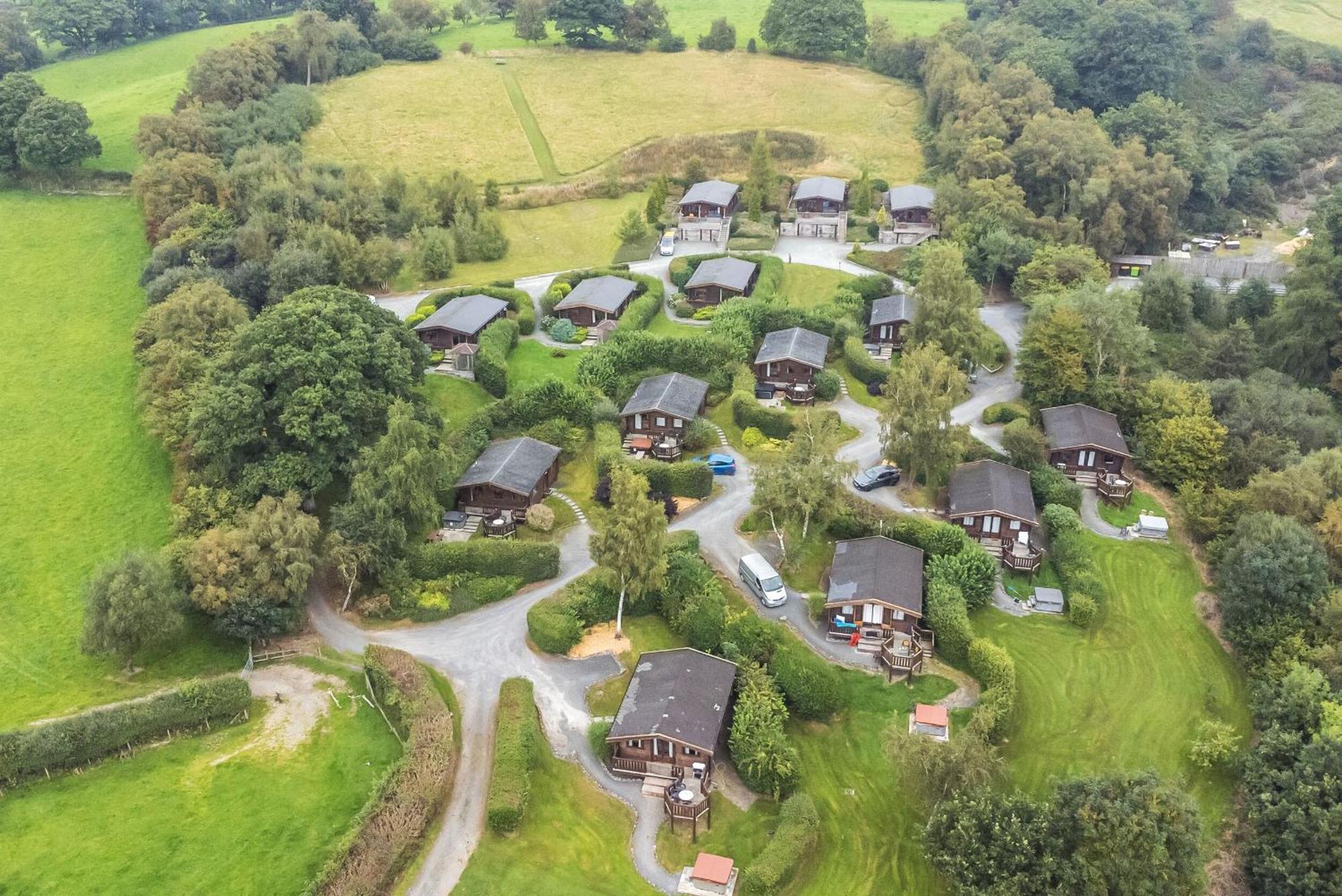 Barn Owl Lodge เรย์อาเดอร์ ภายนอก รูปภาพ