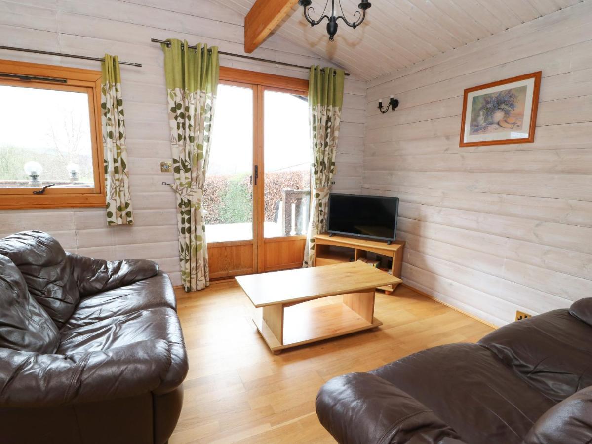 Barn Owl Lodge เรย์อาเดอร์ ภายนอก รูปภาพ