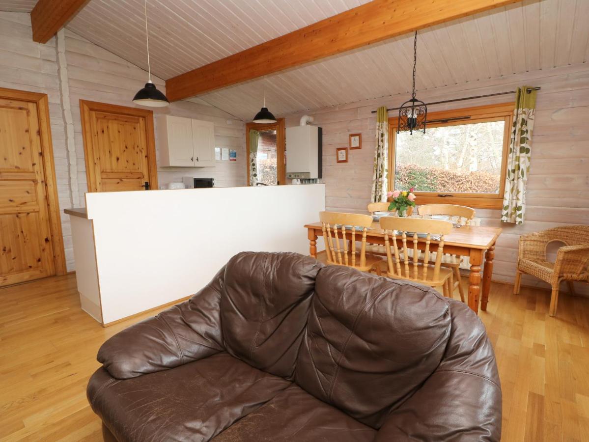 Barn Owl Lodge เรย์อาเดอร์ ภายนอก รูปภาพ